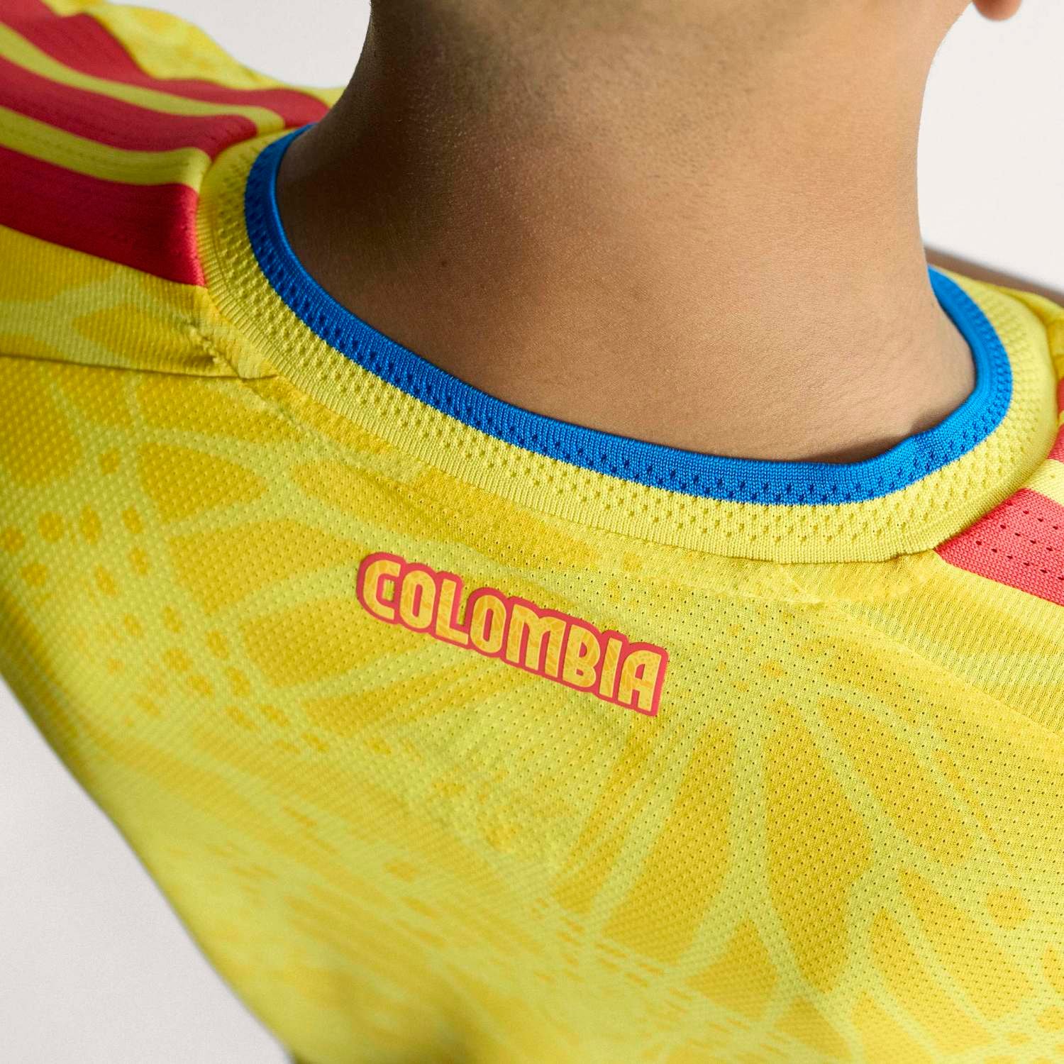 Colombia 2026 Authentic Home Jersey - Men's - Image 7
