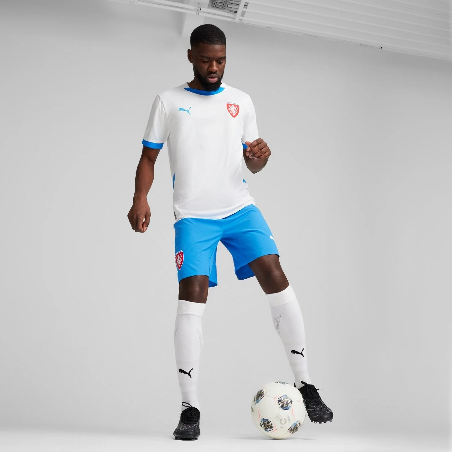 Czechia 2024 Away Jersey - Men's - Image 3